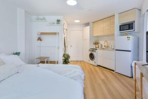Trickett Street Studio Surfers Paradise