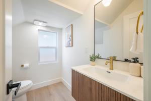 AC New Remodel Chefs Kitchen BBQ Cap Hill