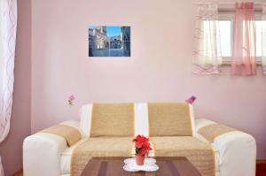 Apartment La-Le-100m from new beach