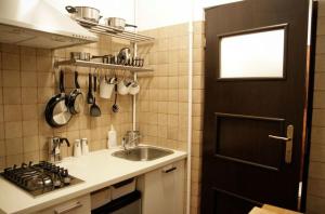 Koro de Varsovio - Apartament Solidarności 101