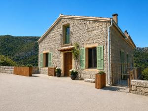 CASA ZITELLINI Authentique maison de village - piscines naturelles de Zoza