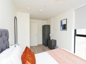 Modern City Centre One Bedroom Apartment