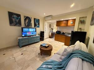 Private Apartment 6505 at the Jayakarta Residence