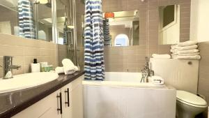 3 Bedroom Apartment in Queensway