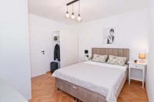 Duplex Apartment Blandona