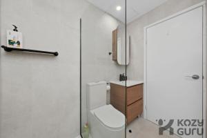 KozyGuru | Glebe | Bright & Trendy City Sanctuary