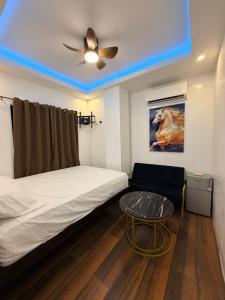 Manatad Transient Deluxe Room 2