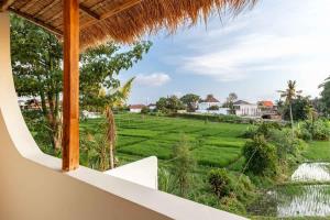 5BR Villa Private Pool Rice Fields view - Canggu