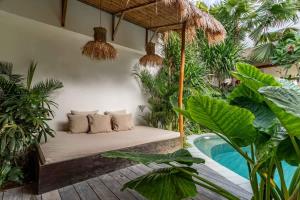 5BR Villa Private Pool Rice Fields view - Canggu