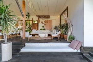 NEW 5BR Villa Rice Field Views Dream Escape