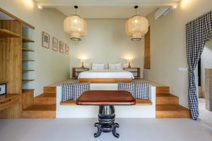 New 4BR Villa Peaceful Garden and Rooftop