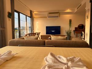 Mr Oh in Phuket Karon