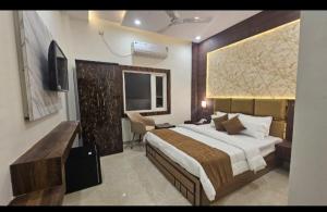Triveni international Varanasi