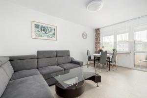 Odzieżowa Homely Apartment by BookingHost