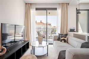 Yamas Urban Living Olympia Suites