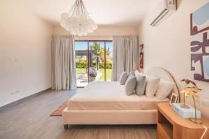 Bungallow with pool and bqq at Green Village Bca