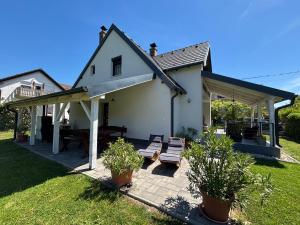 R&R Vendégház Vonyarcvashegy