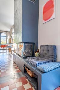VILLA CAMPESTRA avec piscine, terrasses et jardin