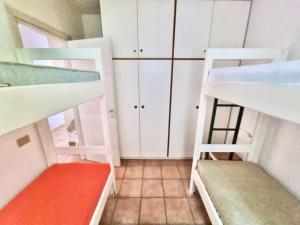 Villas 6 beds with common swimming pool in Costa Paradiso