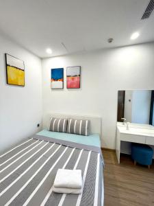 Luxury 2-Bedroom Apartment with Amazing Skyline View Near Landmark72 Hanoi Vietnam