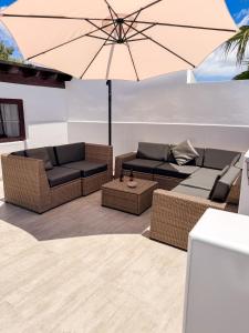 Playa Blanca - Villa Vista Oceana - Stunning 5 Bedroom Modern Villa with Private Heated Pool and Ocean Views