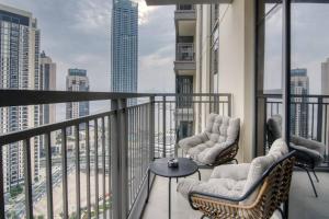Stylish 1BR Retreat Overlooking Dubai Creek