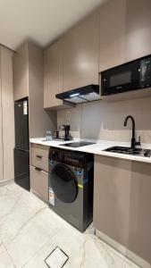 206 tara-JRE Jabal Al Lweibdeh with stunning view
