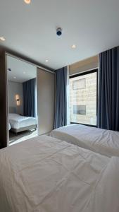 206 tara-JRE Jabal Al Lweibdeh with stunning view