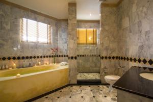 Kalanan Riverside Resort