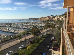 Hotels ibis budget Menton Bord de Mer : photos des chambres