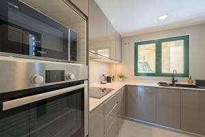 Top floor apartment first line Golf Torrequebrada