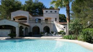 Villa 9 personnes
