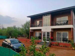Shauryas Homestay