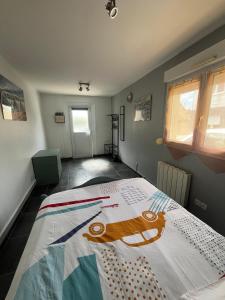 Chambre indépendante proche du circuit des 24h