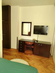 Hotel Compass