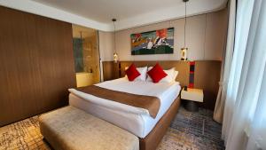 Red Rock Resort Mongolia