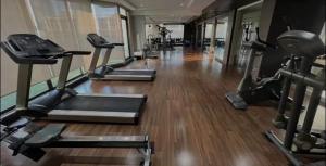 Large 6 Pax Bedroom with 3 Beds and Balcony next to Nana BTS