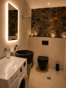 Aenia Suites