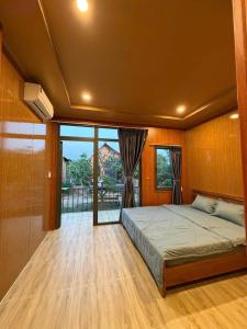 Hiên Nhà Xanh Homestay