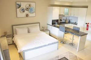 Wateera Jebel Sifah-Beachfront & Golf View