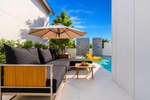 NEW Luxurious Villa 3 BR with private pool BangTao