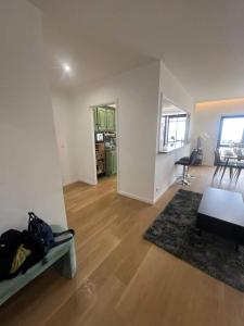 Charming Apartment with Sea View in Chafé, 92 m²