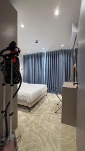 210 tara-JRE Jabal Al Lweibdeh with stunning view