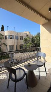 211 tara-JRE Jabal Al Lweibdeh with stunning view