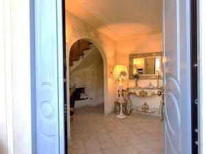 Charming Tuscan Home - Near Pisa, Volterra and Wine Tours