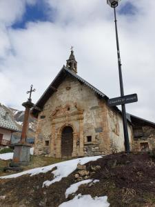 Appartement rénové dans chalet au cœur du vieux village