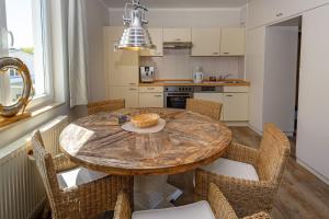 Residenz BEL VITAL in Binz - WG28 mit kleinem Meerblick und Balkon