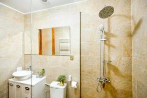 YellowBoot Bucharest Old Town Escape 200m from University Square