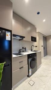 213 tara-JRE Jabal Al Lweibdeh with stunning view