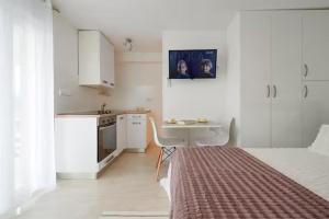 Little room with outdor patio
